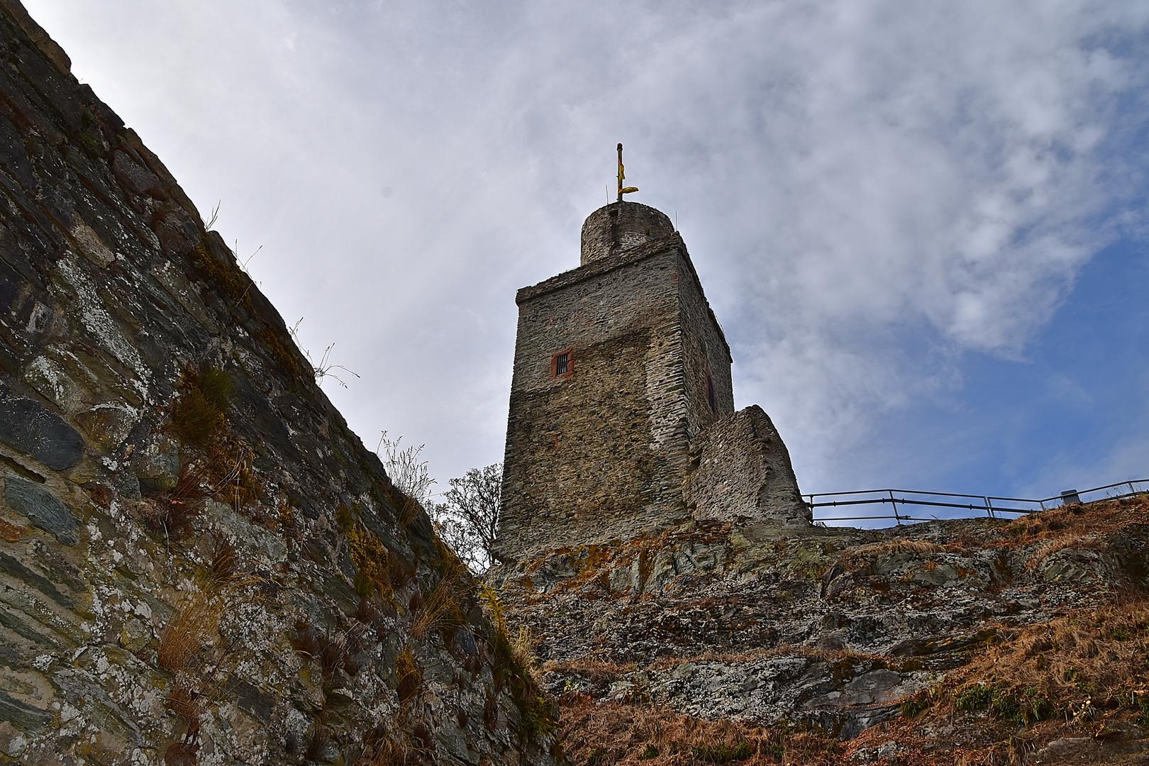 Burgruine Falkenstein (Taunus)