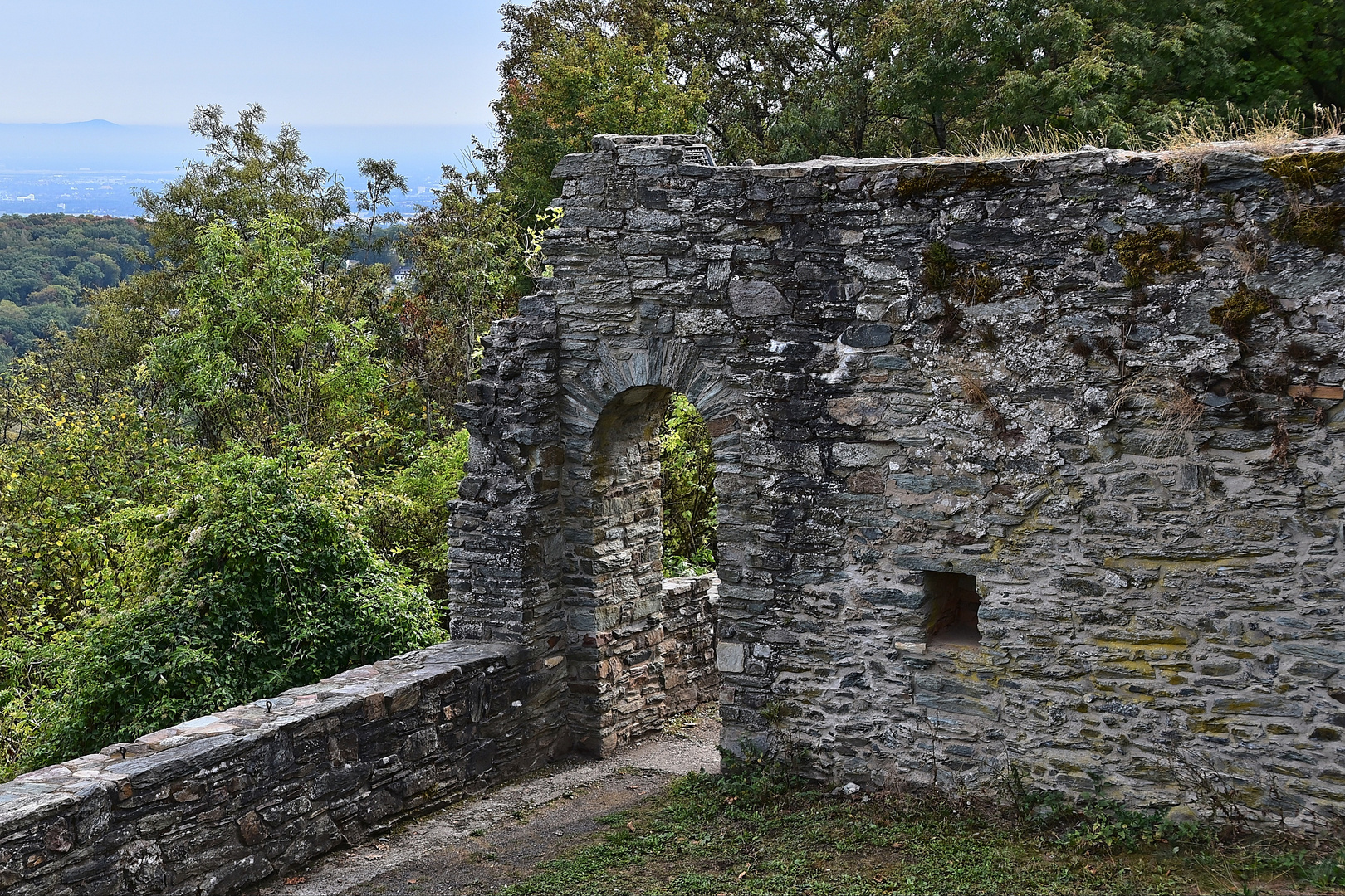 Burgruine Falkenstein (Taunus)