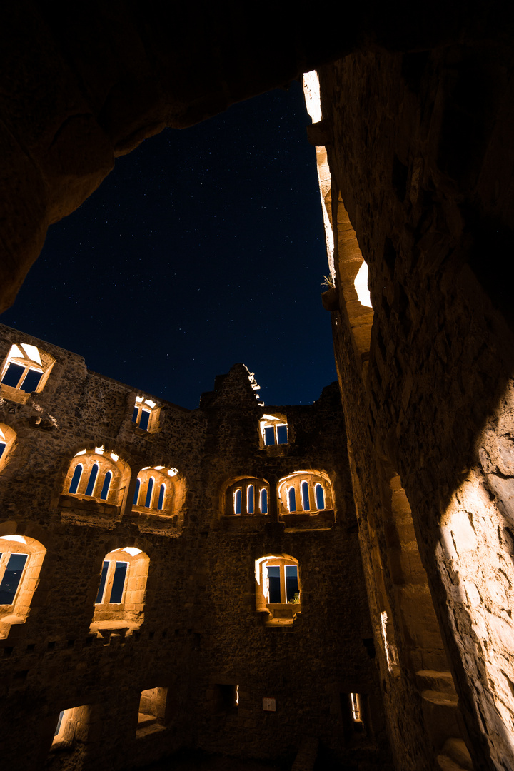 Burgruine Hohengeroldseck bei Nacht