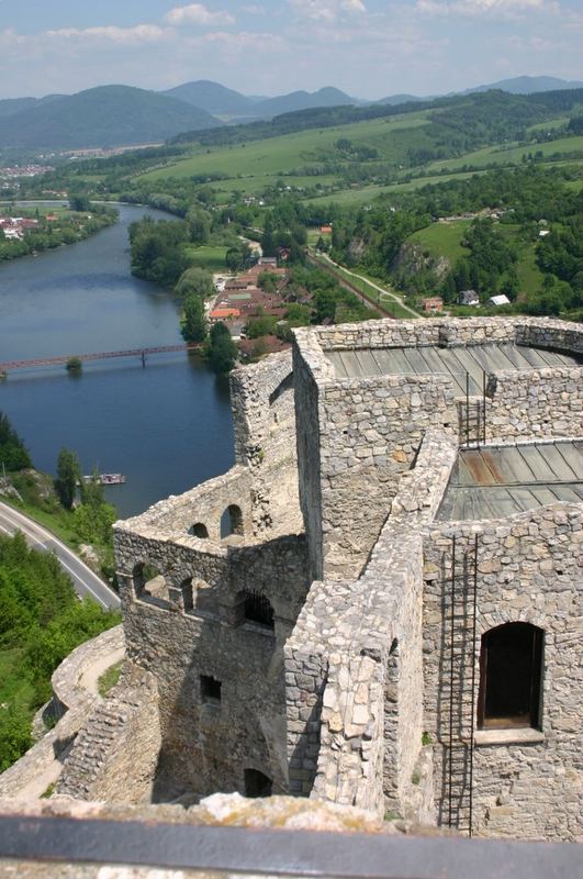 Burgruine in der Slowakei