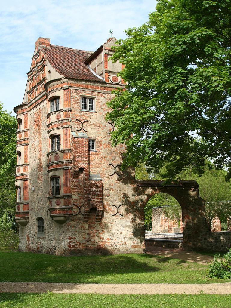 Burgruine in Freyenstein (Ostprignitz Ruppin) 4