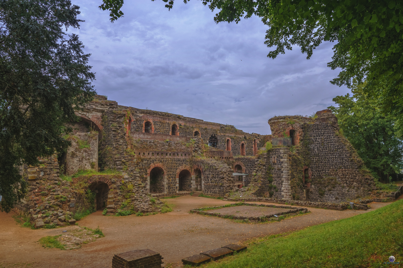 Burgruine Kaiserswerth