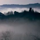 Burgruine Kronenburg Eifel im Nebel!