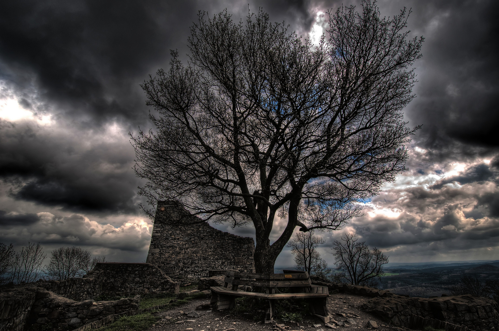 Burgruine Löwenburg 2