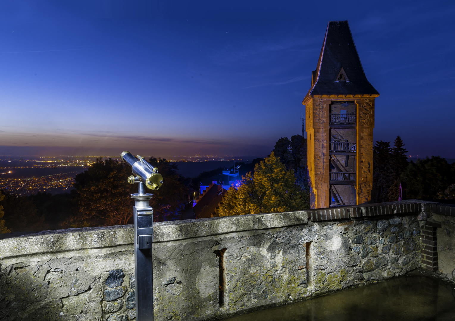 Burgruine mit Aussicht