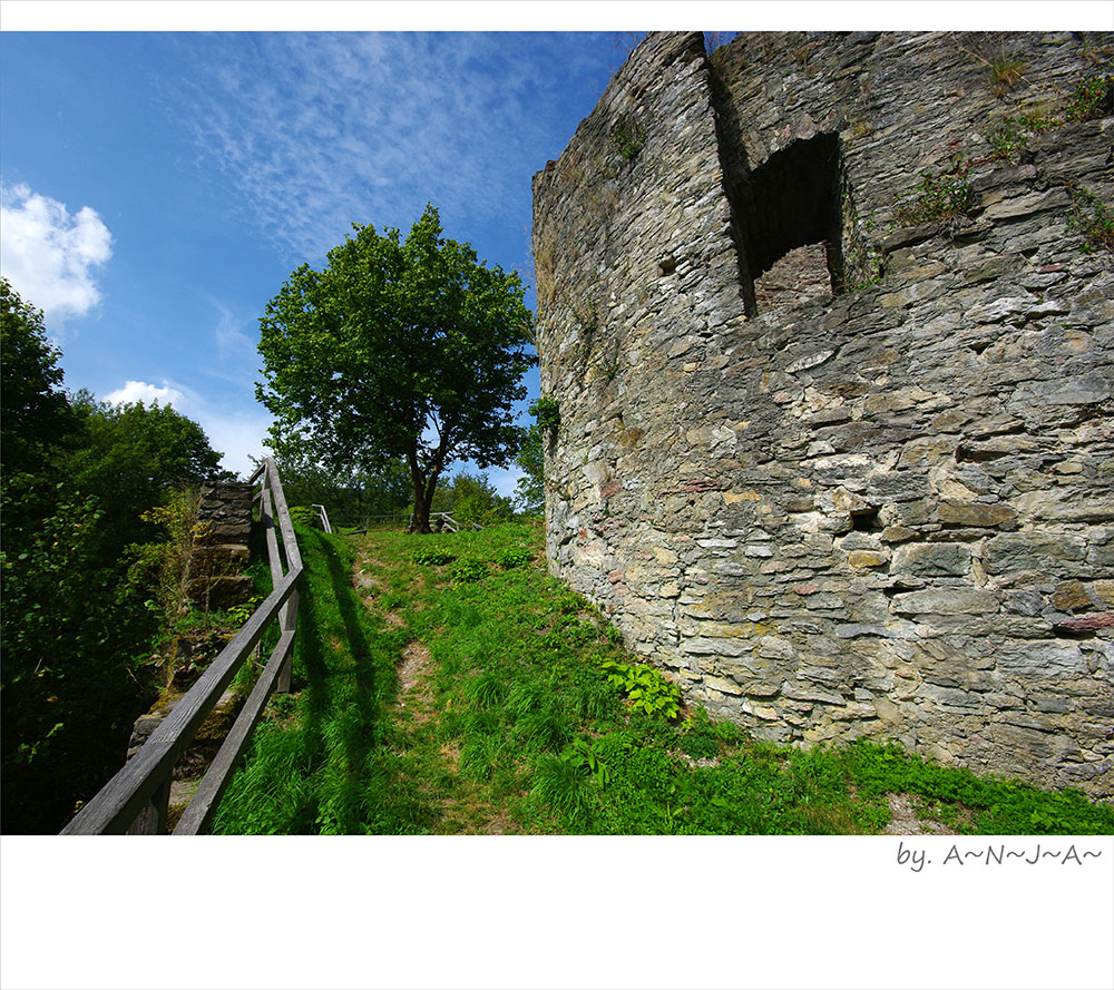 * Burgruine Nordeck...II *