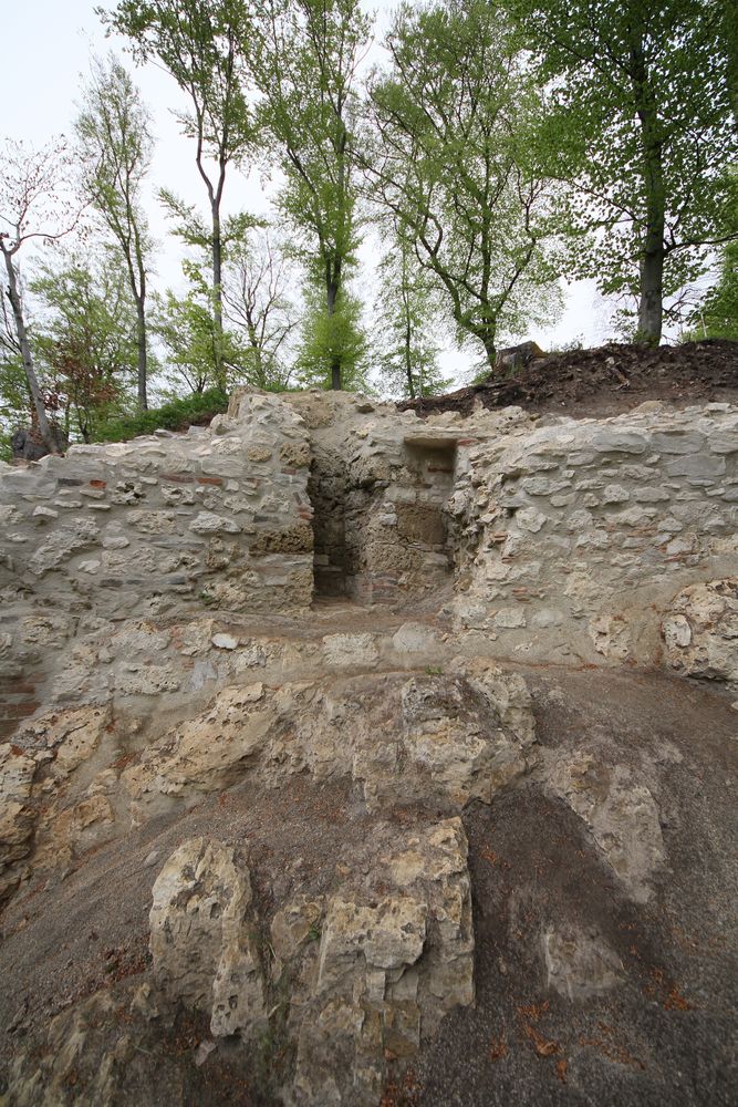 Burgruine Unterkochen Foto & Bild | architektur, lost places, burgen