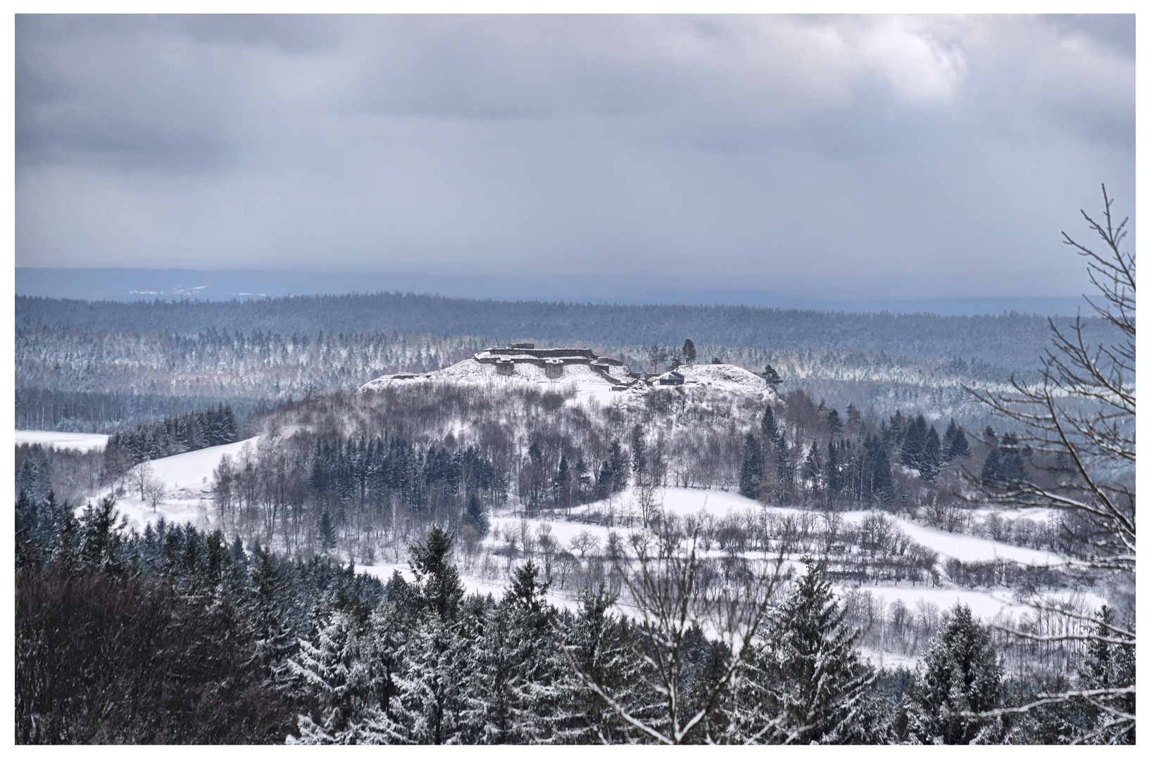 Burgruine Waldeck - Aprilwetter