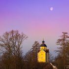 Burgstall Kapelle mit Mond