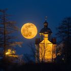 Burgstallkapelle mit Vollmond