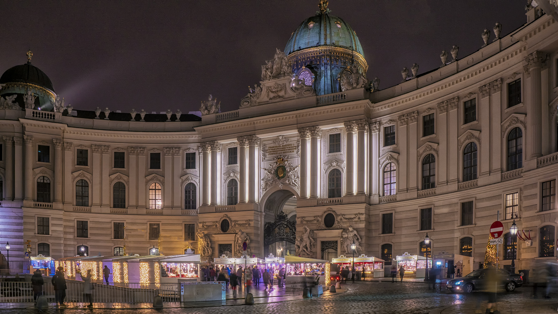 Burgtor, Michaelerplatz, Wien