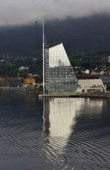 "burj al arab" auf Norwegisch ...