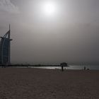 Burj al Arab im Dunst