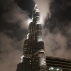 Burj Khalifa in den Wolken