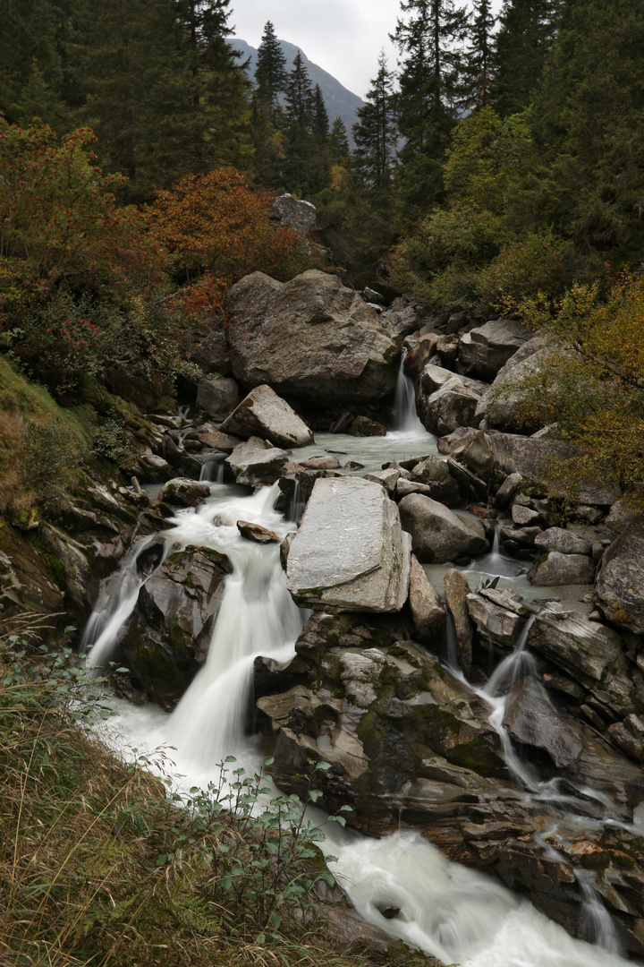 Burkhardtklamm in Südtirol (2016_10_01_EOS 6D_9694_ji)