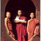 Burma,Novizen des Klosters Shweyanbyei