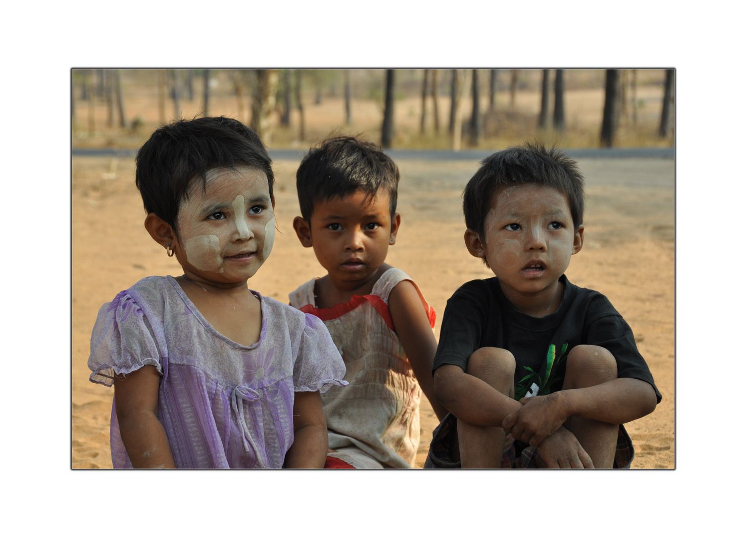 Burmas glückliche Kinder