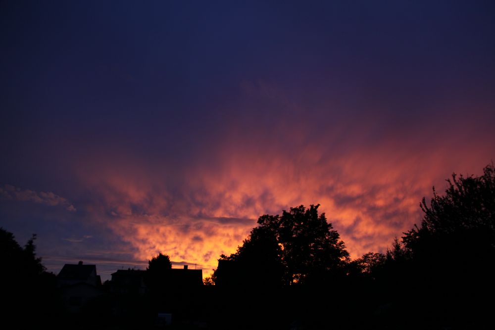 burning cloudy Sundown