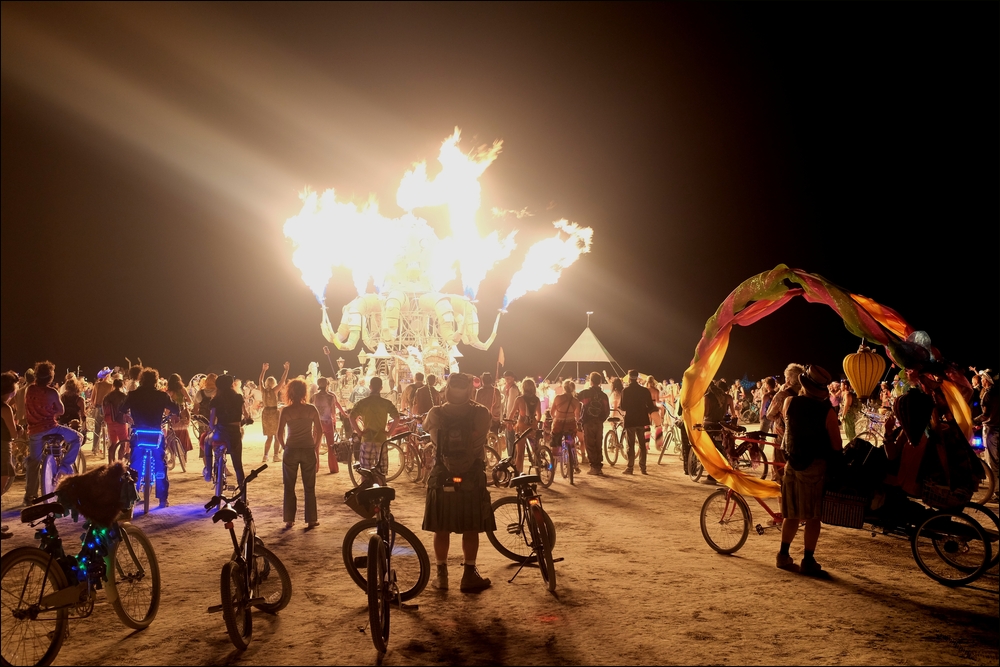 Burning Man - Feuerkrake