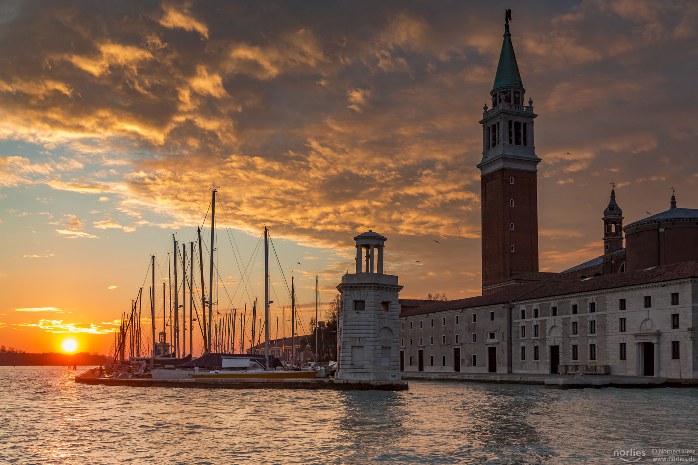 Burning sky at San Giorgio Maggiore