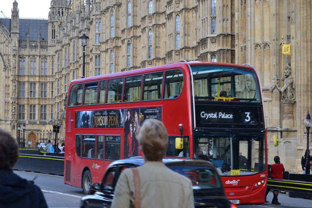 Bus am House of Parliaments