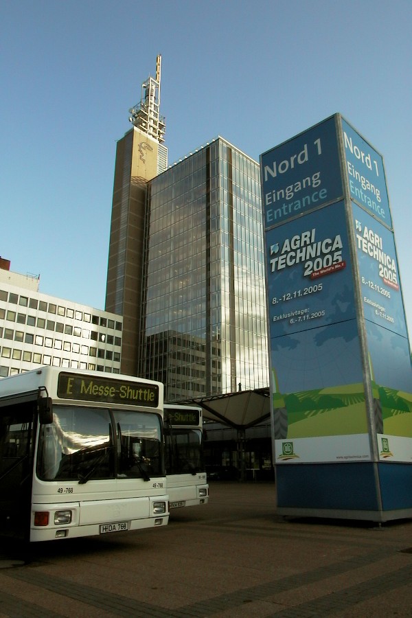 Bus auf der Messe