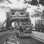 Bus auf der Tower Bridge London