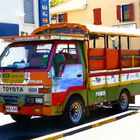 Bus auf Dominica