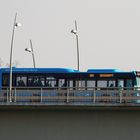 Bus auf Rheinbrücke bei Worms