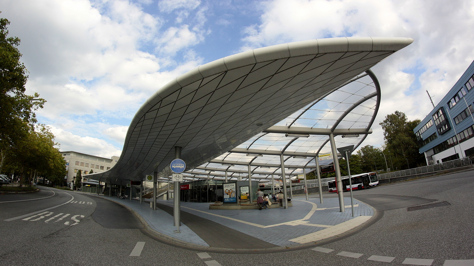 Bus-Bahnhof extrem