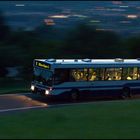 Bus bei Nacht