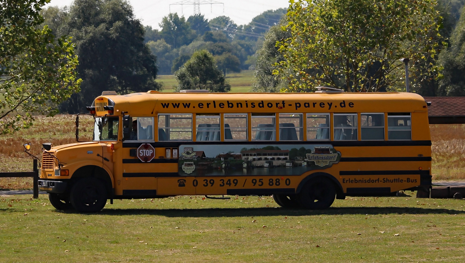 Bus des Erlebnisdorf Parey