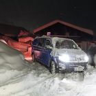 Bus im Schnee vorm Höfle19