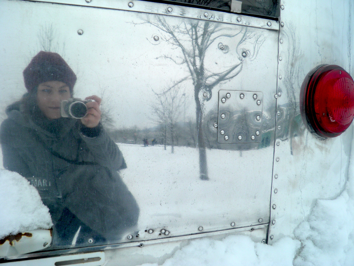 Bus im Winter - Spiegelung ich