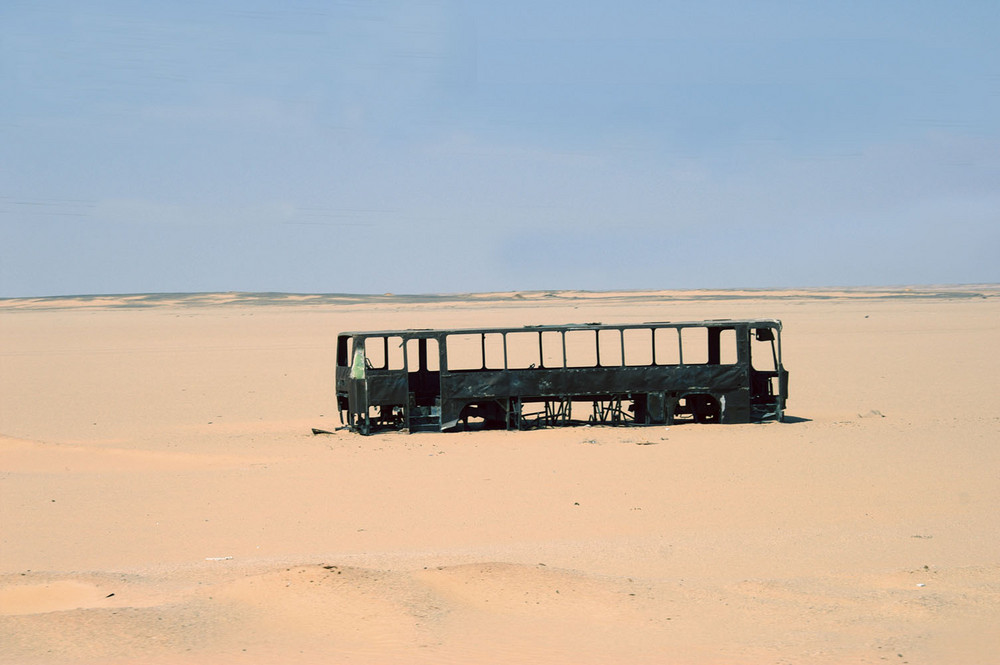 Bus in der Wüste