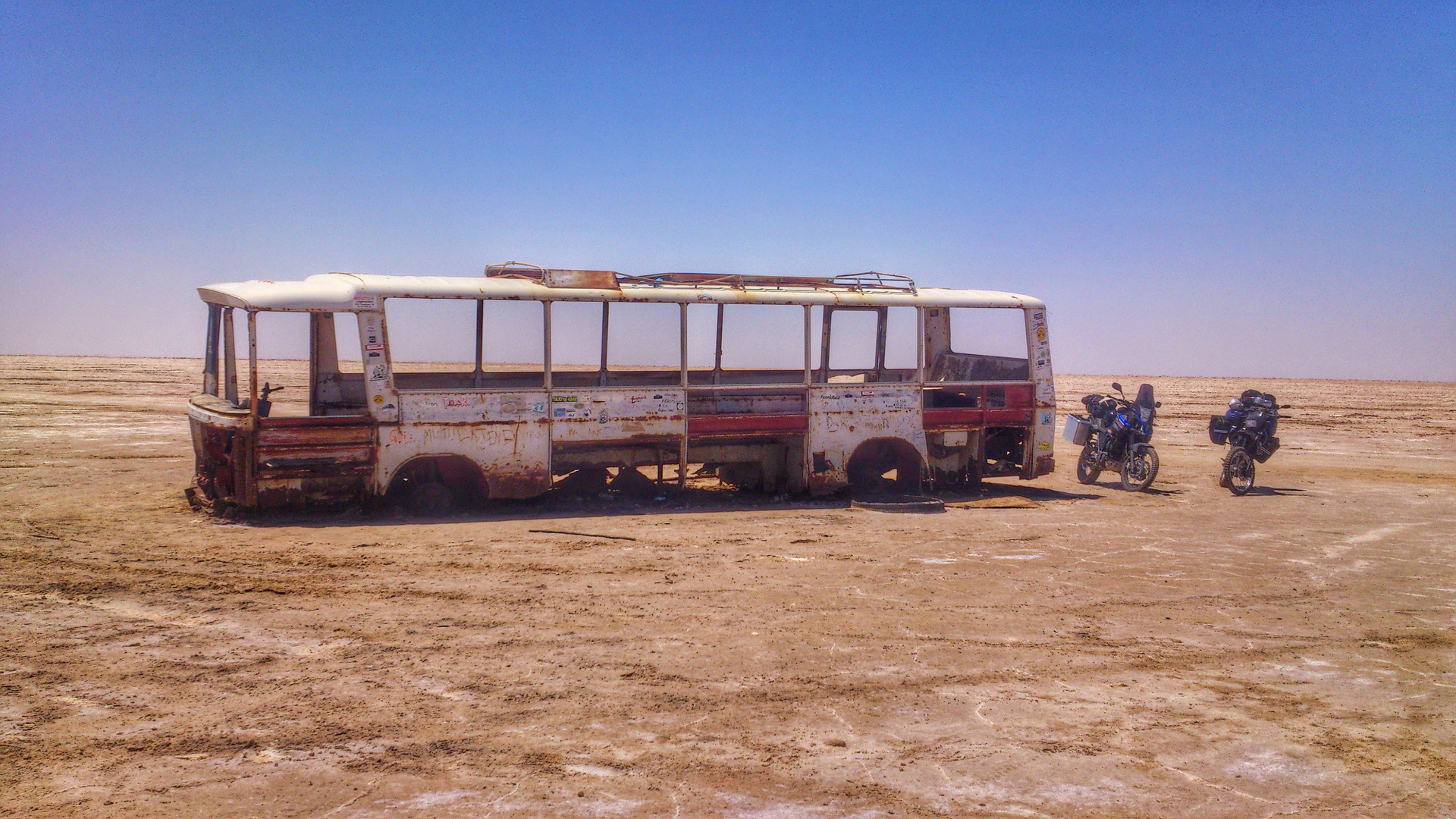 Bus Stop Chott el Djerid