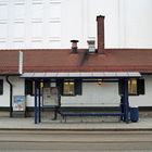 Bus stop - Szene in Farbe