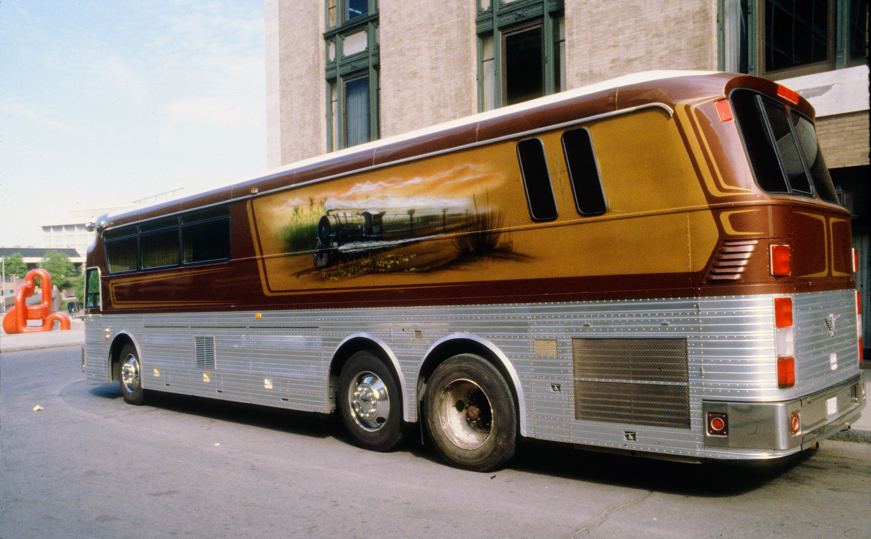 Bus-Wohnmobil mit "Steam Train" Graffitti der besonderen Art, Rochester, NY, 1981