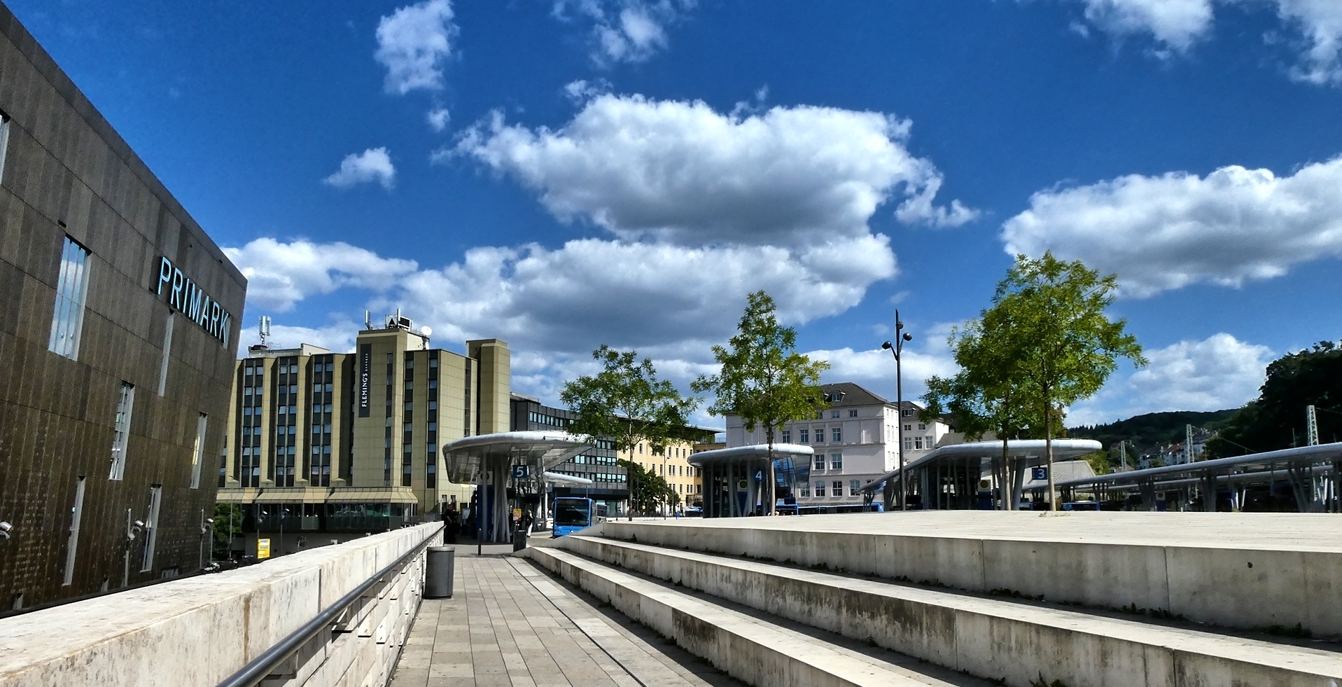 Busbahnhof am Wuppertaler HBF