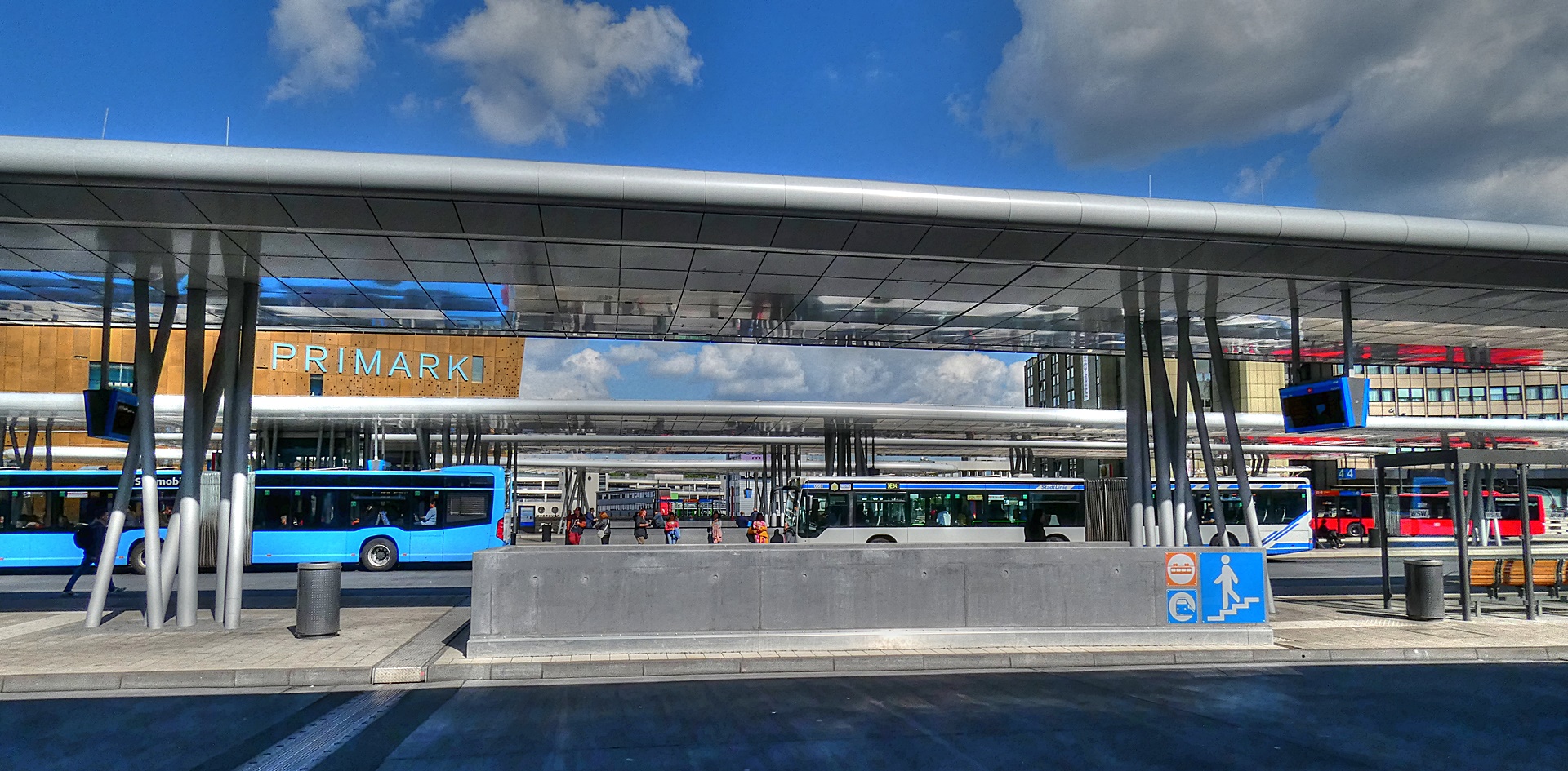Busbahnhof Döppersberg - Wuppertal-Elberfeld