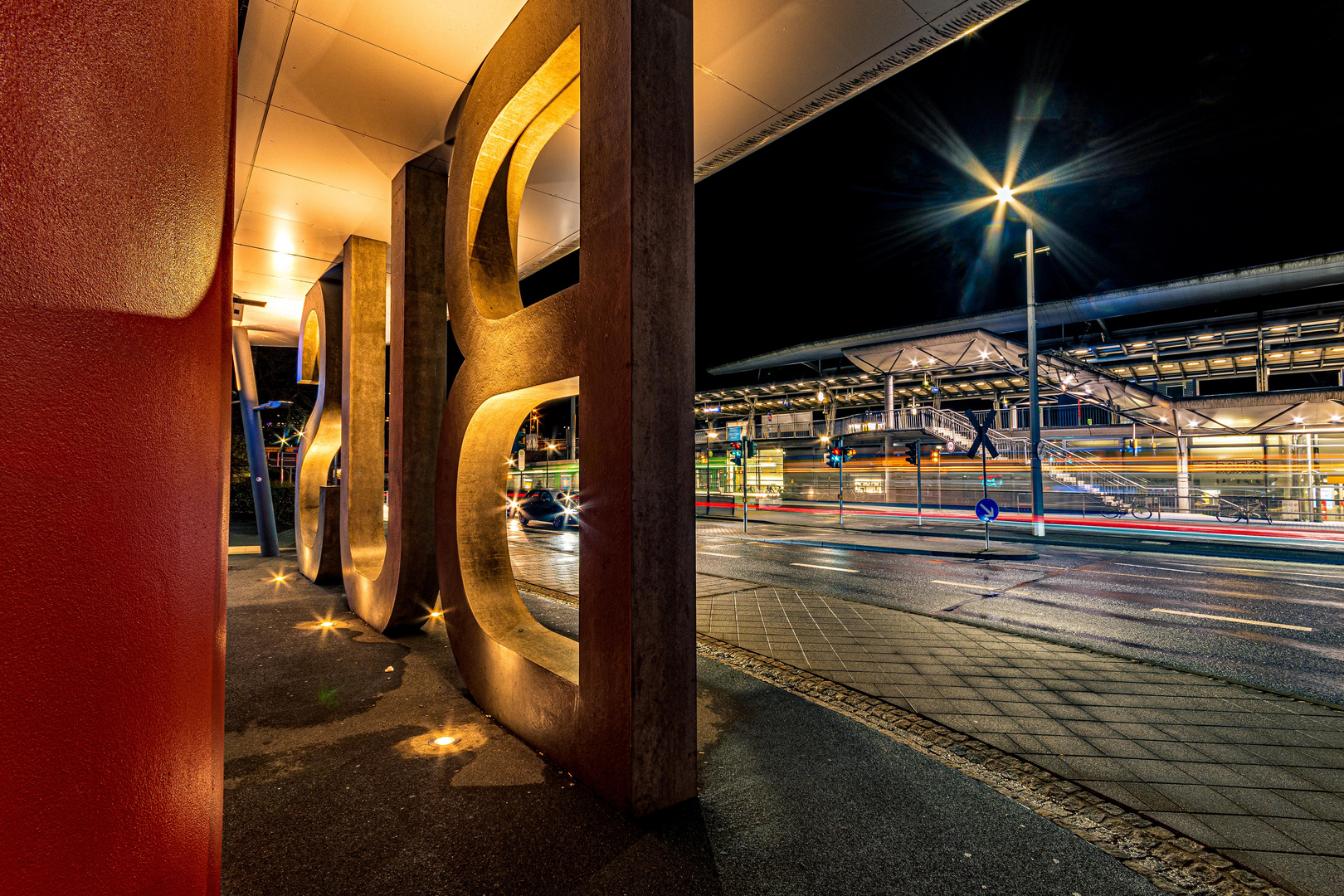 Busbahnhof Jena bei Nacht 2