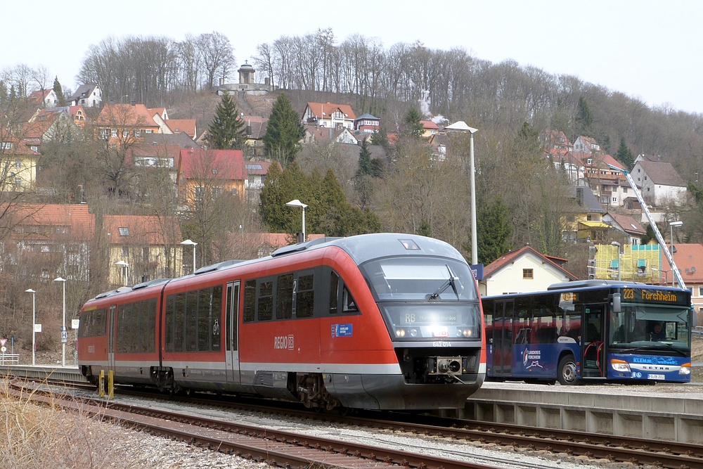 Busbahnhof mit Gleisanschluß