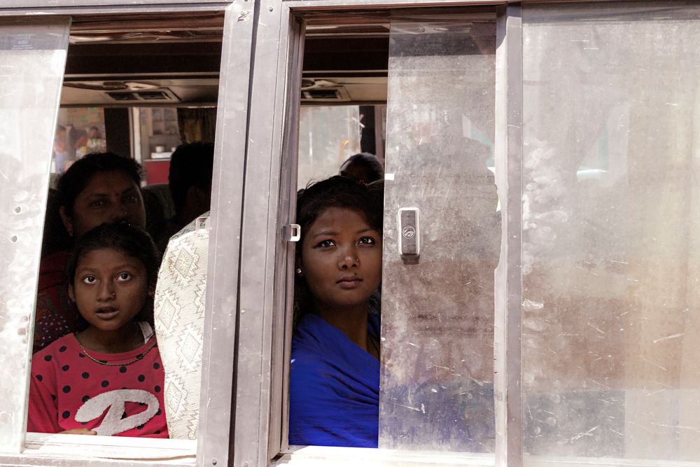 "Busbegegnungen" in Nepal