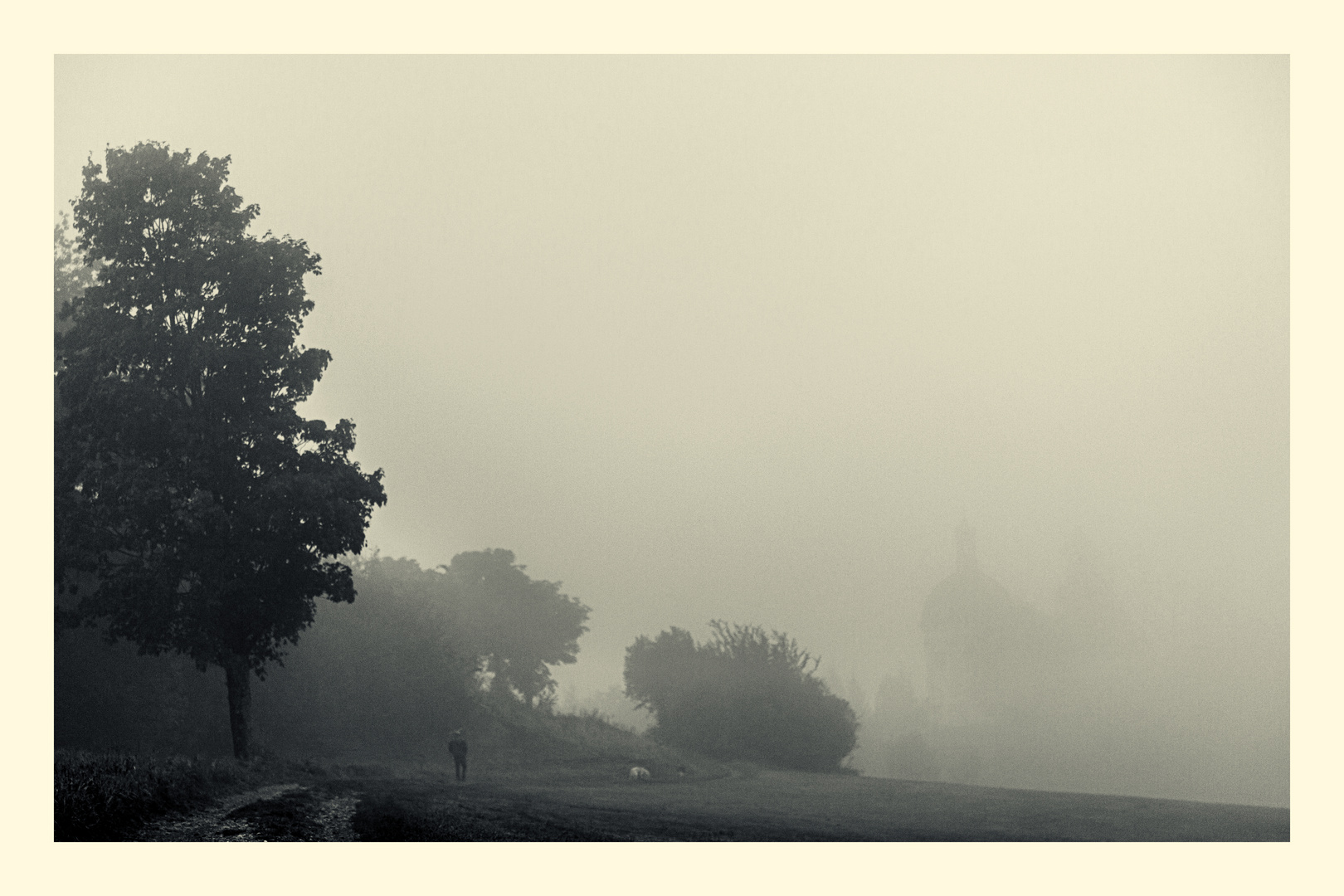 Buschelkapelle im Nebel