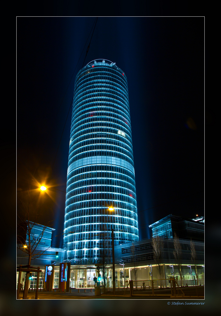 Business Tower Nürnberg Foto & Bild architektur, architektur bei nacht, motive Bilder auf