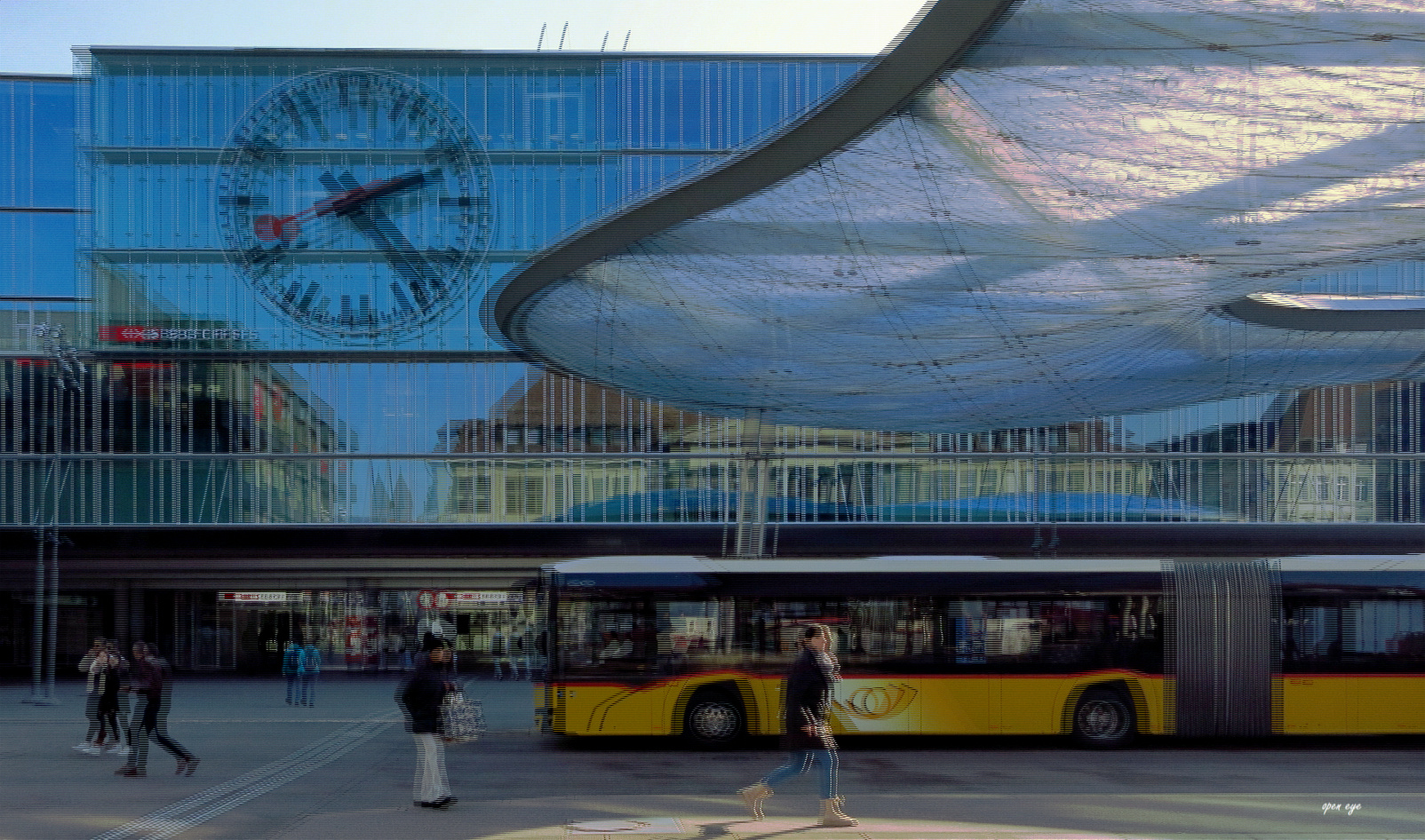 Busterminal -  Bahnhof Aarau - Interlaced