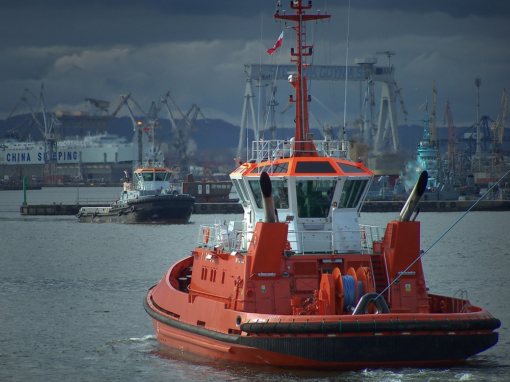 busy tugs