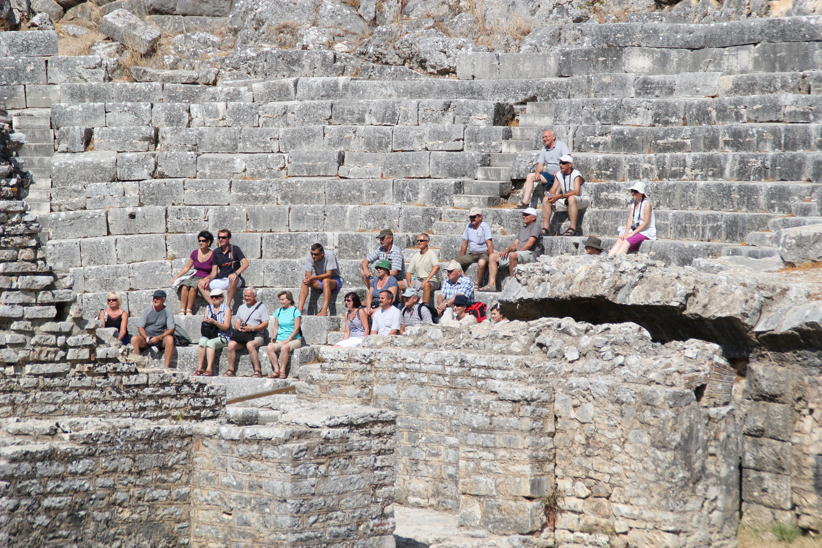 Butrint / Albanien: Akustikprobe im Amphitheater