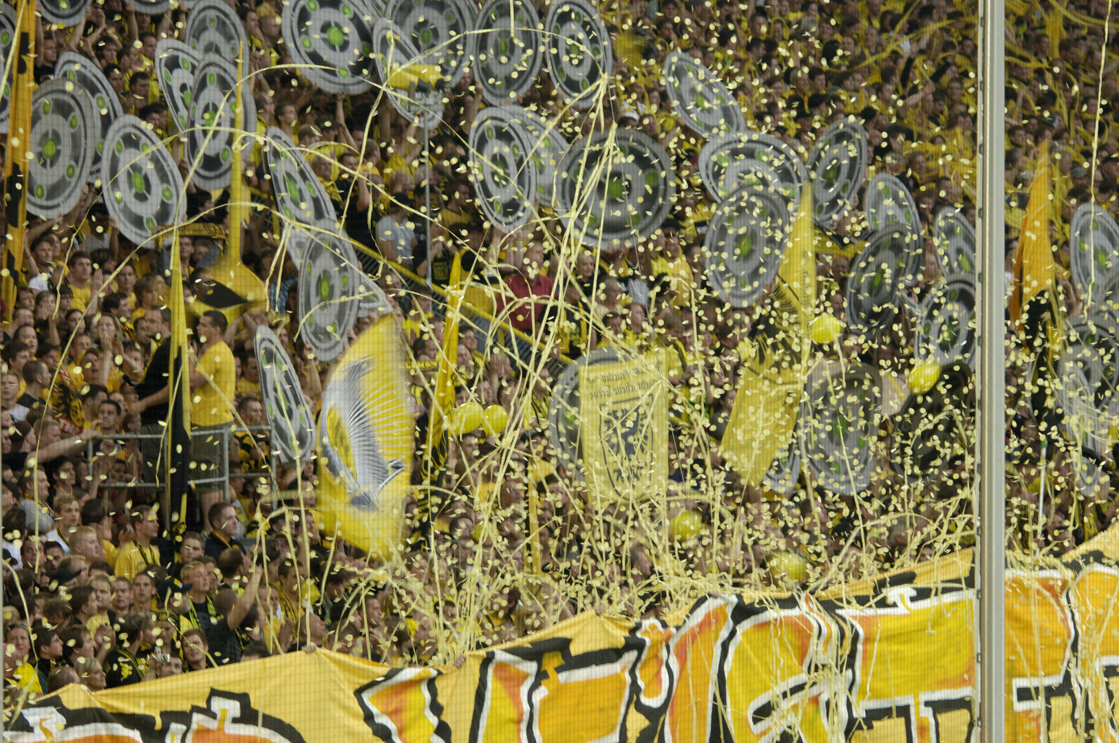 BVB-HSV 11-08-05 Unity Fankoragraphie