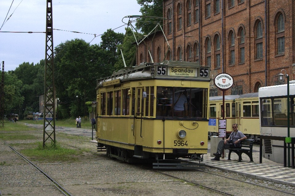 BVG-Triebwagen 5964 im Straßenbahnmuseum Wehmingen